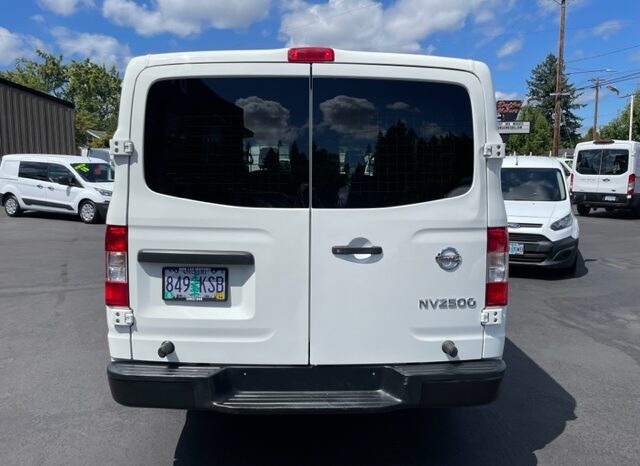 
								2017 Nissan NV2500 Cargo Van full									