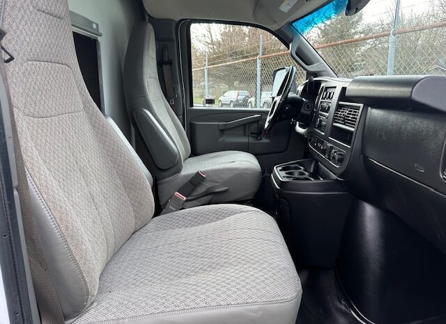 
								2019 Chevrolet Express 3500 Cutaway Van **14ft BOX** full									