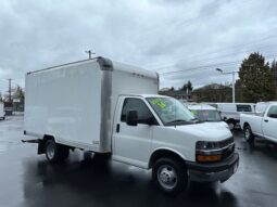 2016 Chevrolet Express 3500 Cutaway Box Van 12897