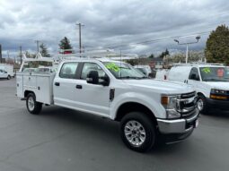 2022 Ford F350 Crew Cab 4×4 **8ft UTILITY BED**