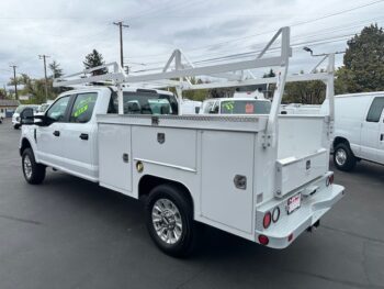 2022 Ford F350 Crew Cab 4×4 **8ft SERVICE BODY / UTILITY BED**
