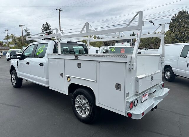 
								2022 Ford F350 Crew Cab 4×4 **8ft SERVICE BODY / UTILITY BED** full									