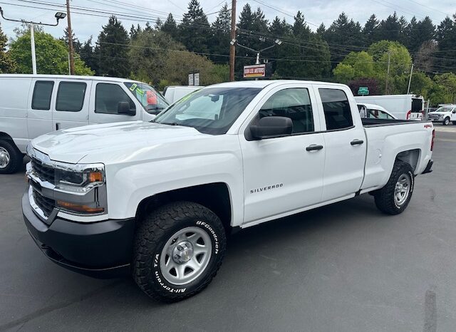 
								2019 Chevrolet Silverado 1500 DOUBLE CAB 4×4 Pickup full									