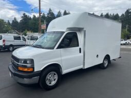 
										2017 Chevrolet Express 3500 Cutaway Van **12ft BOX** full									