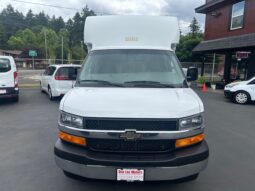 
										2017 Chevrolet Express 3500 Cutaway Van **12ft BOX** full									