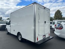 
										2017 Chevrolet Express 3500 Cutaway Van **12ft BOX** full									