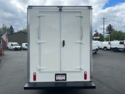 
										2017 Chevrolet Express 3500 Cutaway Van **12ft BOX** full									