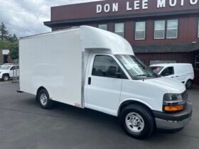 2017 Chevrolet Express 3500 Cutaway Van **12ft BOX**
