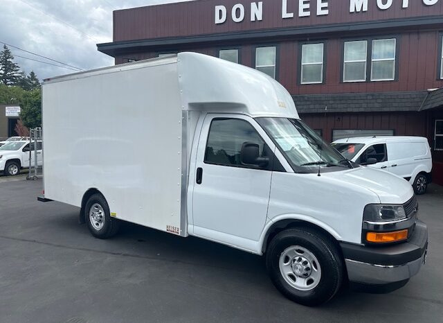 2017 Chevrolet Express 3500 Cutaway Van 12966