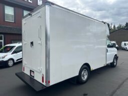 
										2017 Chevrolet Express 3500 Cutaway Van **12ft BOX** full									