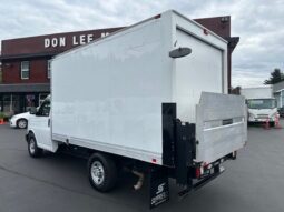 
										2017 Chevrolet Express Cutaway Van **12ft BOX with LIFTGATE** full									