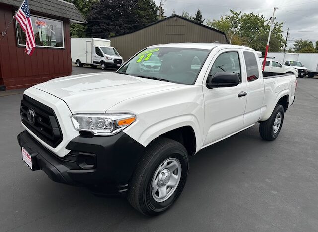 
								2022 Toyota Tacoma Access Cab Pickup full									