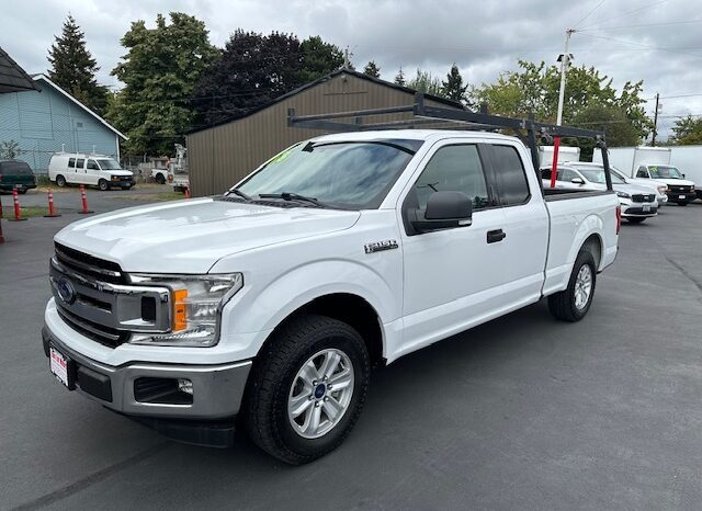 
								2018 Ford F150 Super Cab XLT Pickup full									