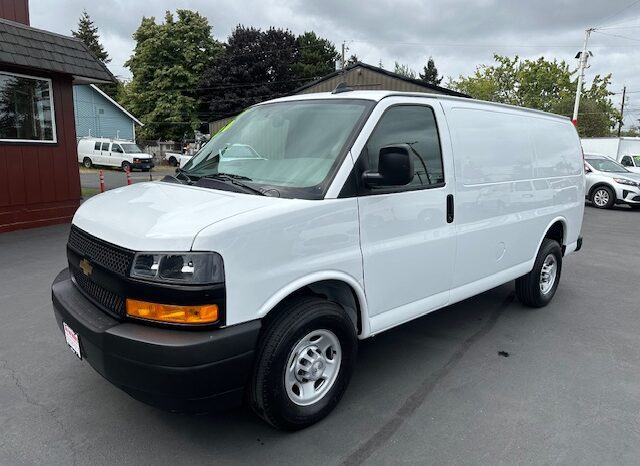 
								2020 Chevrolet Express 2500 Cargo Van full									