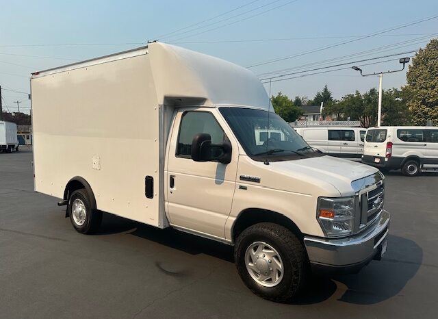 2012 Ford E350 Cutaway Van A1148