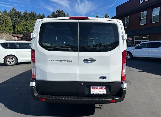 
								2022 Ford Transit 250 Cargo Van full									