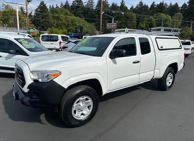 
								2019 Toyota Tacoma Access Cab Pickup full									