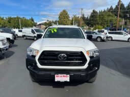 
										2019 Toyota Tacoma Access Cab Pickup full									