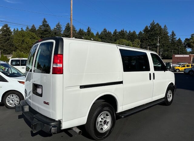 
								2018 GMC Savana 2500 Cargo Van full									