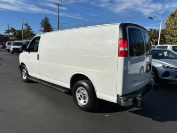 2018 GMC Savana 2500 Cargo Van