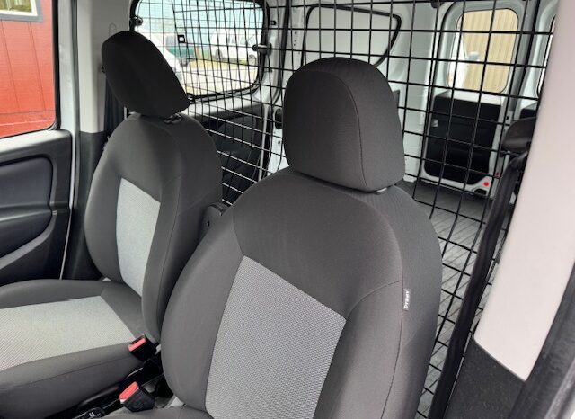 
								2019 Ram ProMaster City Tradesman Cargo Van full									