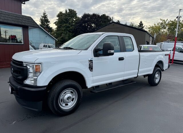 
								2020 Ford F250 Super Cab 4×4 Pickup full									