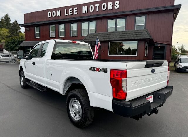 
								2020 Ford F250 Super Cab 4×4 Pickup full									