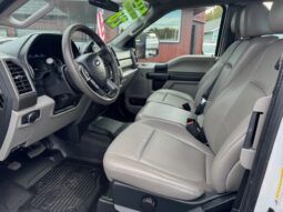 
										2020 Ford F250 Super Cab 4×4 Pickup full									