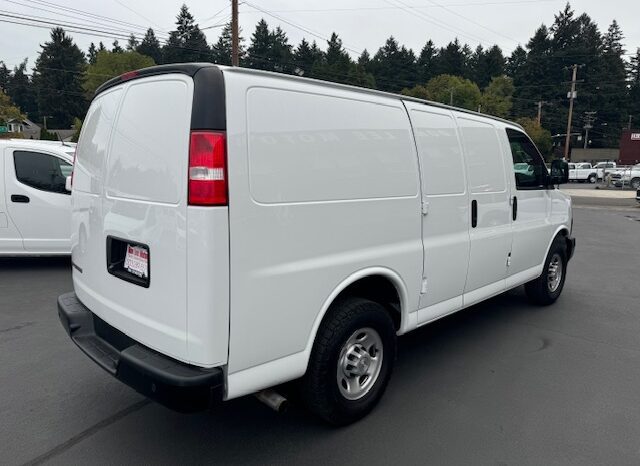 
								2020 Chevrolet Express 2500 Cargo Van full									