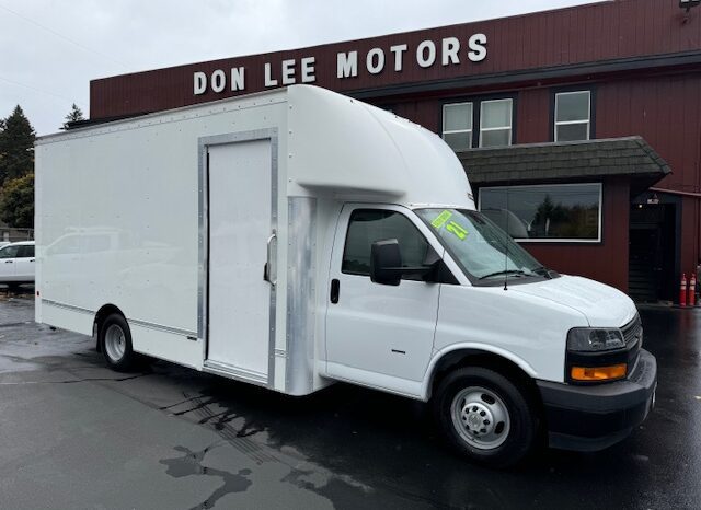 2021 Chevrolet Express 3500 Cutaway Van 13038