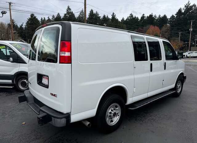 
								2022 GMC Savana 2500 Cargo Van full									