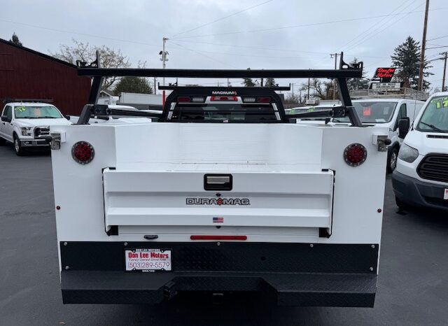 
								2022 Chevrolet Silverado 1500 Regular Cab **8ft SERVICE BODY** full									