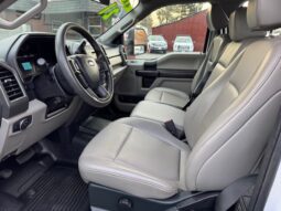 
										2021 Ford F250 Crew Cab 4×4 Pickup full									