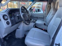 
										2019 Ford E350 Cutaway Van **16ft BOX with LIFTGATE** full									