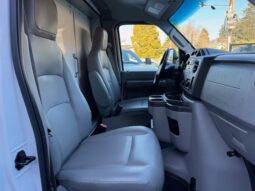 
										2019 Ford E350 Cutaway Van **16ft BOX with LIFTGATE** full									