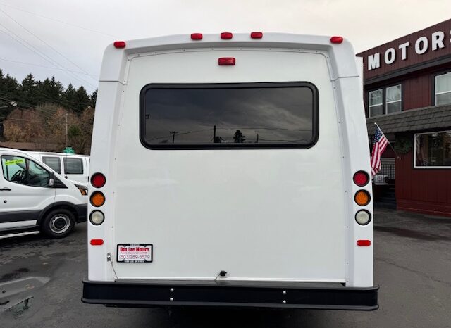 
								2014 Ford E350 Cutaway Van **SHUTTLE BUS** full									