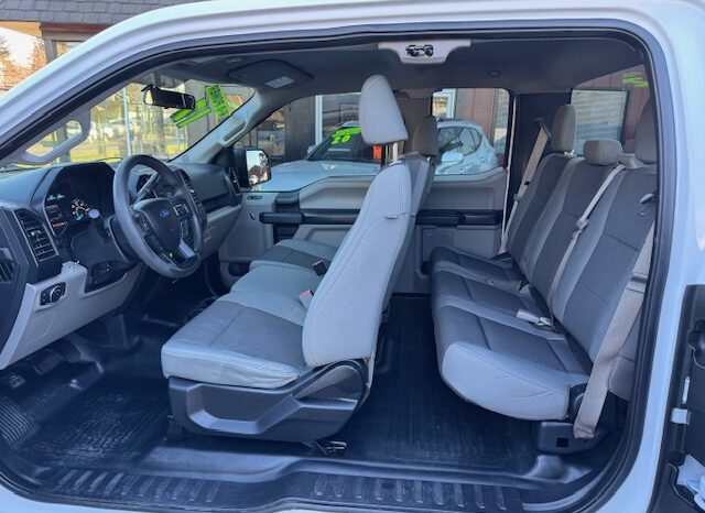 
								2017 Ford F150 Super Cab Pickup **8ft LONG BED** full									