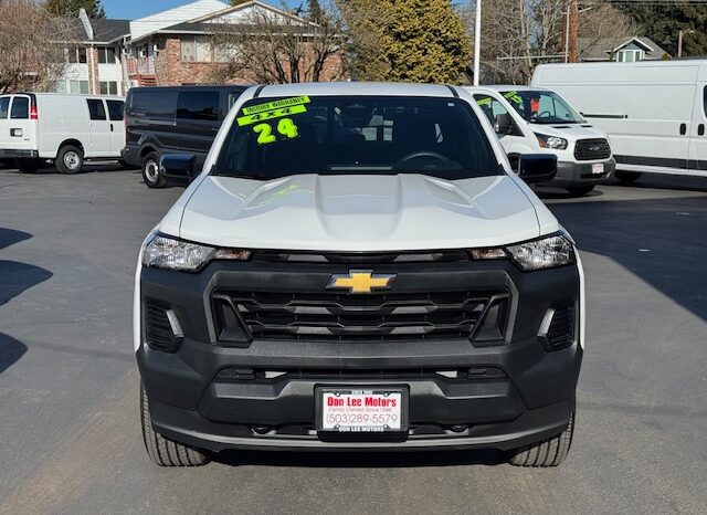 
								2024 Chevrolet Colorado Crew Cab 4×4 Pickup full									