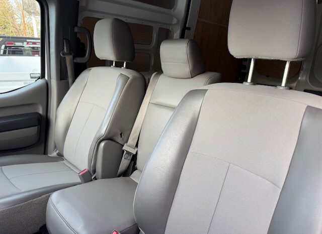 
								2015 Nissan NV2500 HIGH ROOF Cargo Van full									