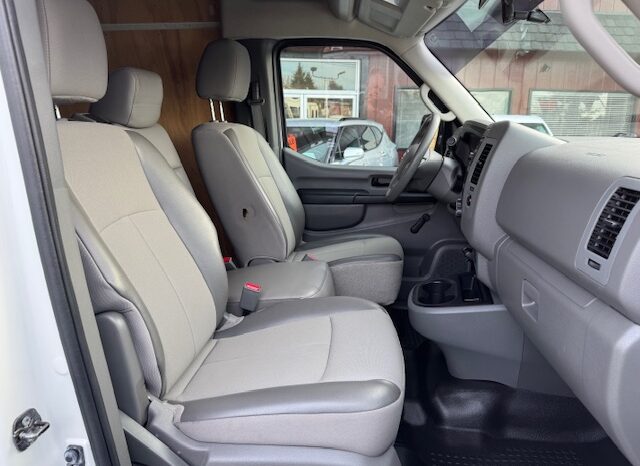 
								2015 Nissan NV2500 HIGH ROOF Cargo Van full									