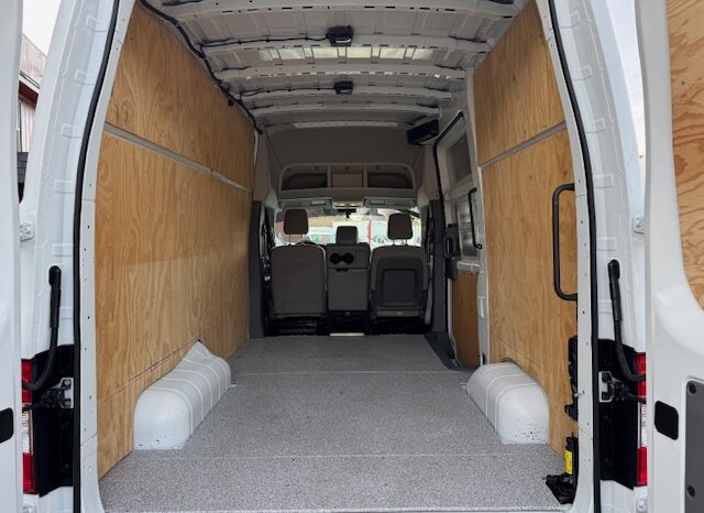 
								2015 Nissan NV2500 HIGH ROOF Cargo Van full									