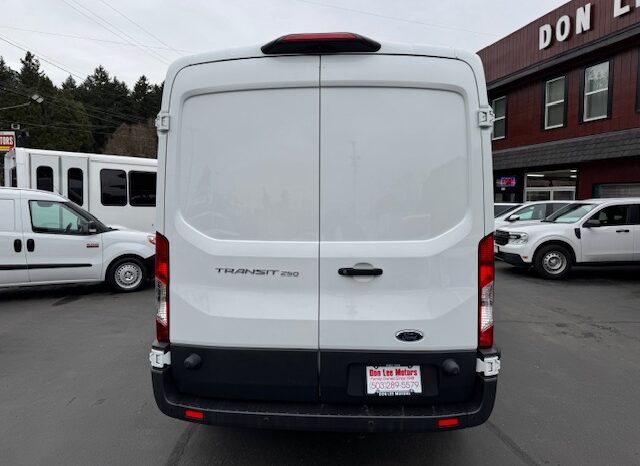 
								2018 Ford Transit 250 MEDIUM ROOF 148 Cargo Van full									