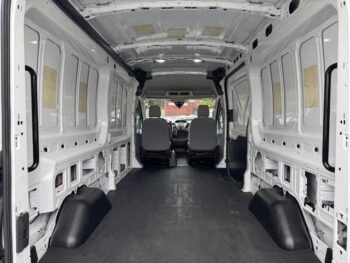 2018 Ford Transit 250 MEDIUM ROOF 148 Cargo Van