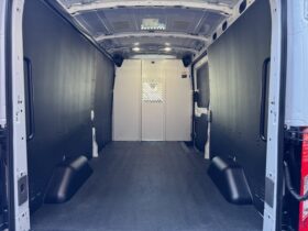 2023 Ford Transit 250 MEDIUM ROOF 148 Cargo Van