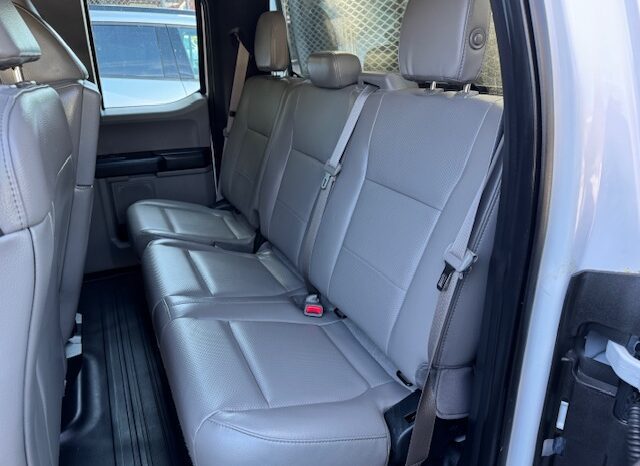 
								2017 Ford F150 Super Cab Pickup **4×4** full									