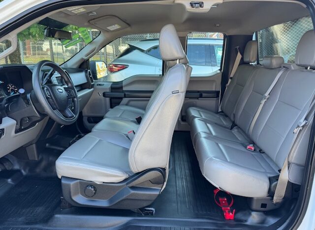 
								2017 Ford F150 Super Cab Pickup **4×4** full									