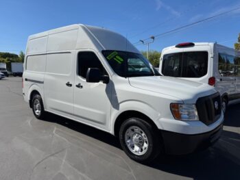 2018 Nissan NV2500 SV HIGH ROOF Cargo Van