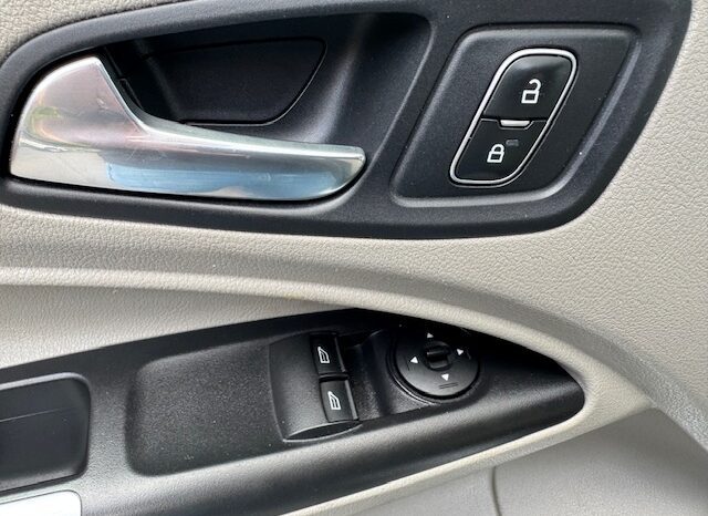 
								2019 Ford Transit Connect XLT Cargo Van full									
