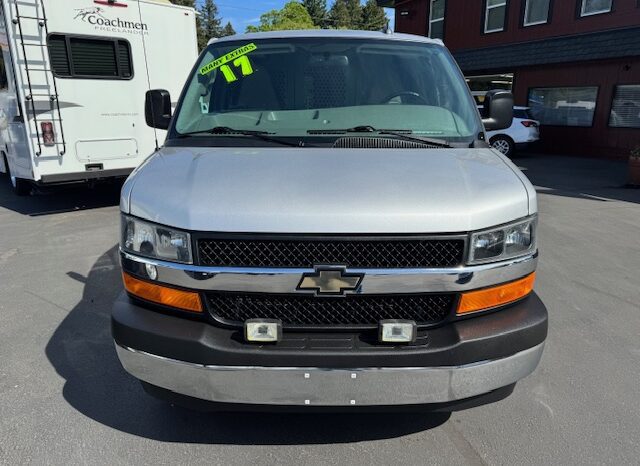 
								2017 Chevrolet Express 2500 Cargo Van full									