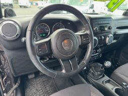 
										2013 Jeep Wrangler Sahara 4×4 full									